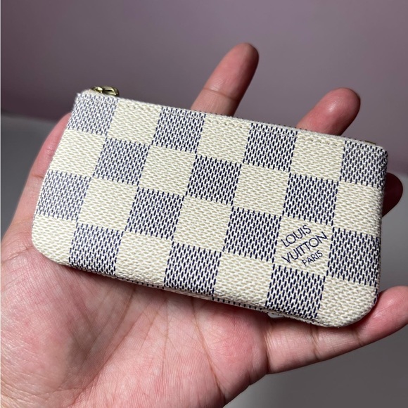 ❣️❣️❣️SOLD on FB❣️❣️❣️Damier Azur Cles ***Discontinued*** - Picture 4 of 10